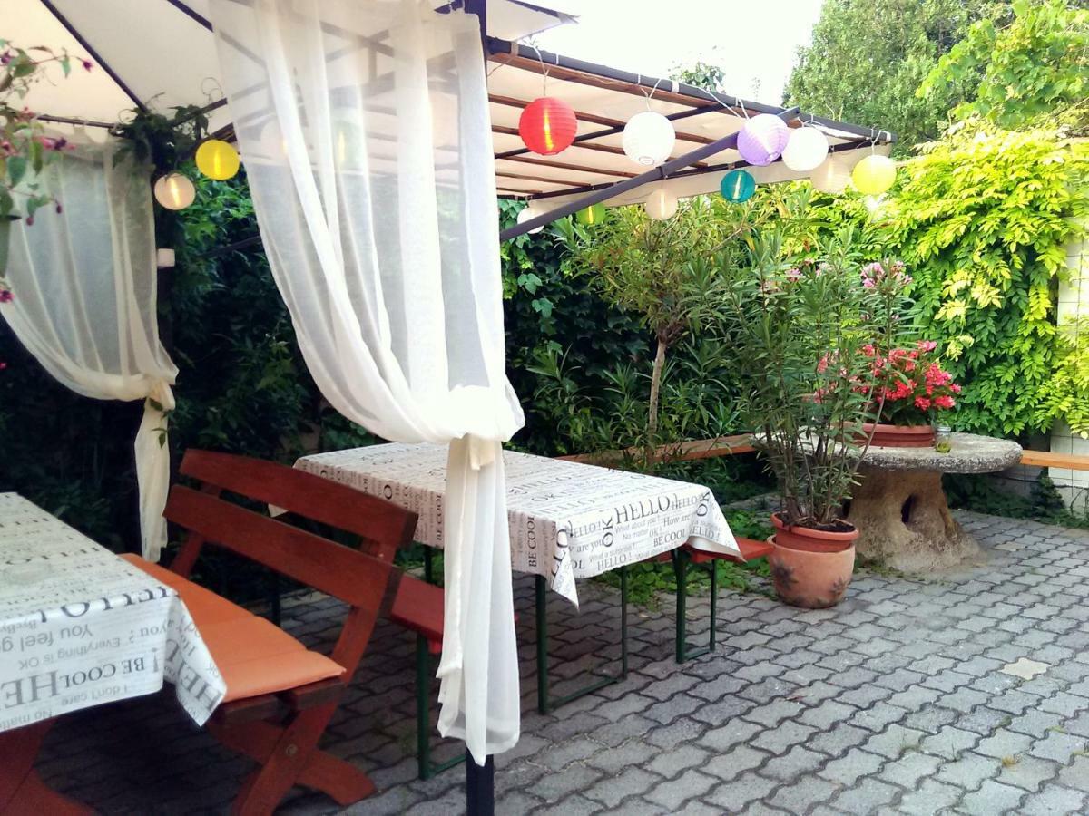 Burg Apartman ยูลา ภายนอก รูปภาพ