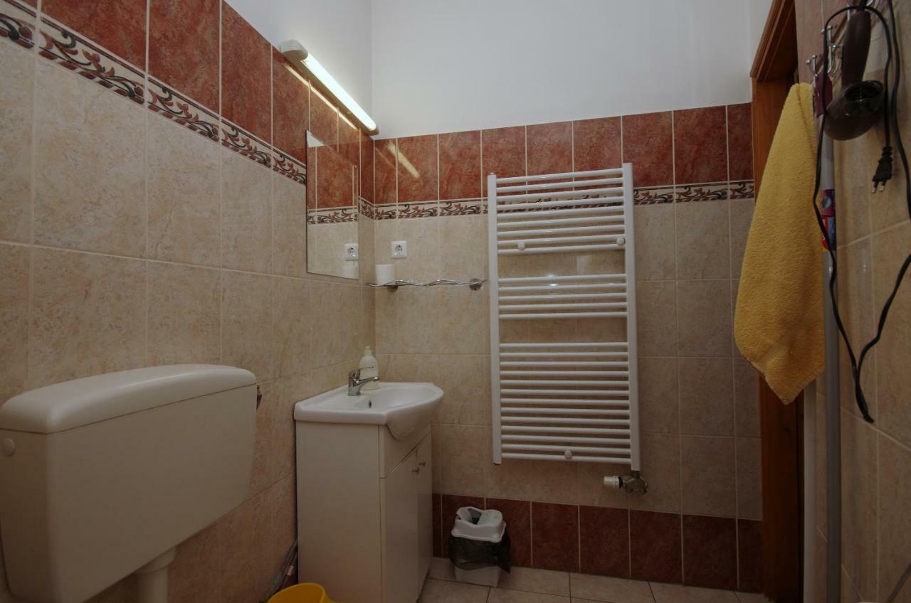 Burg Apartman ยูลา ภายนอก รูปภาพ